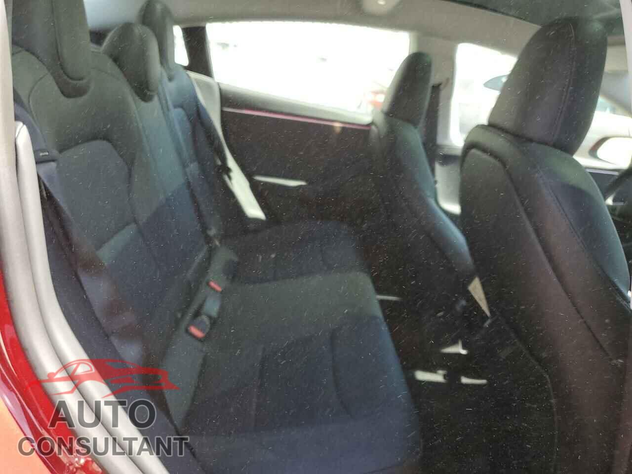 TESLA MODEL 3 2024 - 5YJ3E1EB9RF737761