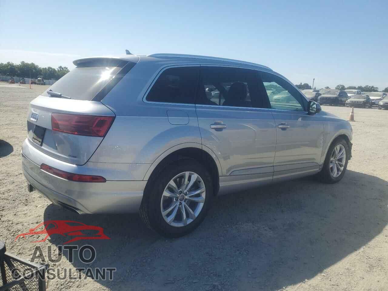 AUDI Q7 2019 - WA1AAAF71KD031811