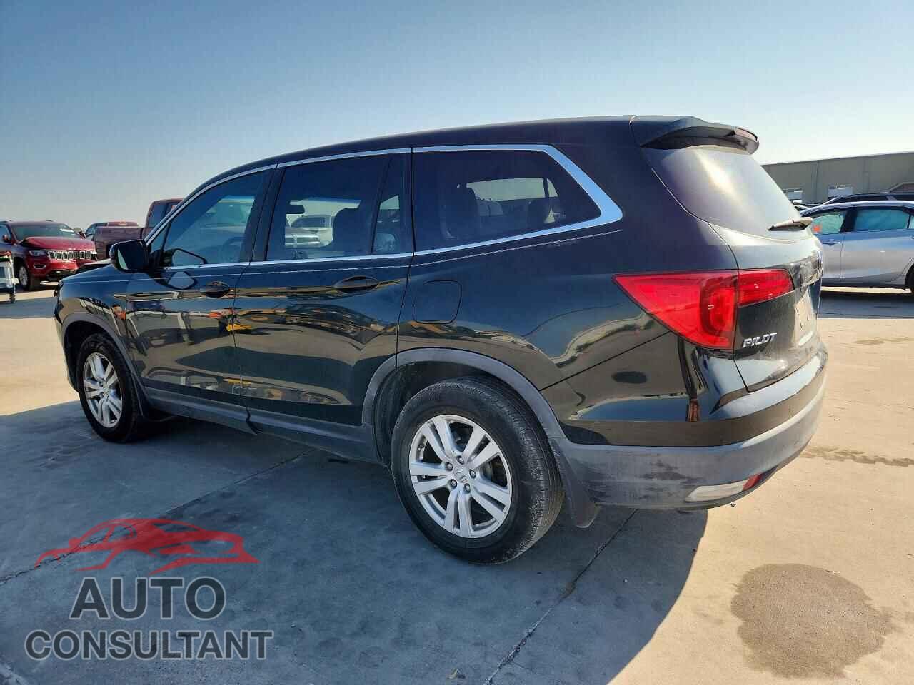 HONDA PILOT 2017 - 5FNYF5H14HB037609