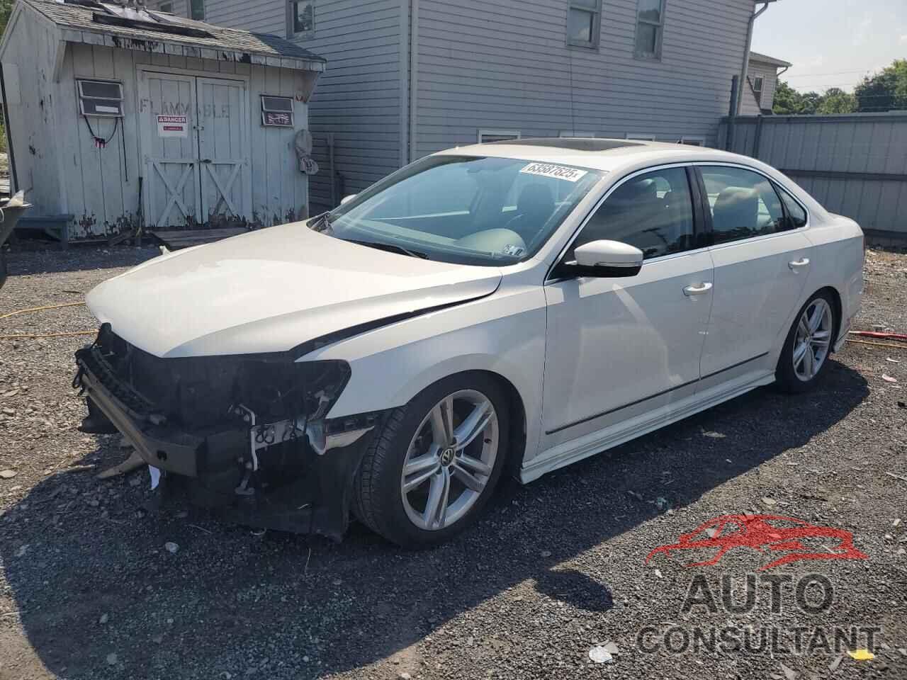 VOLKSWAGEN PASSAT 2015 - 1VWCM7A3XFC009229