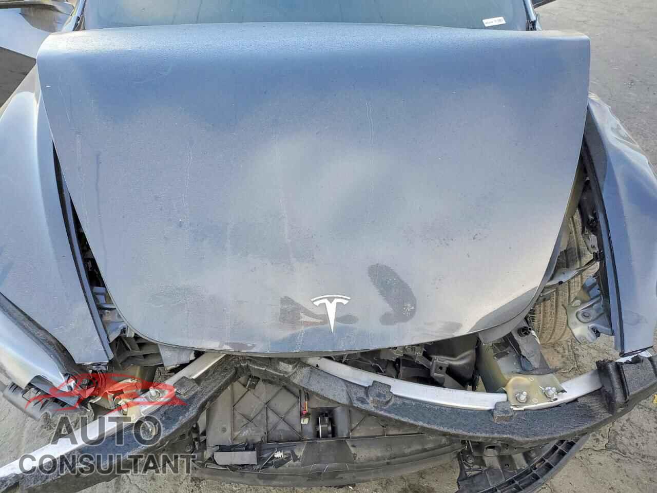 TESLA MODEL 3 2024 - 5YJ3E1EA6RF863230