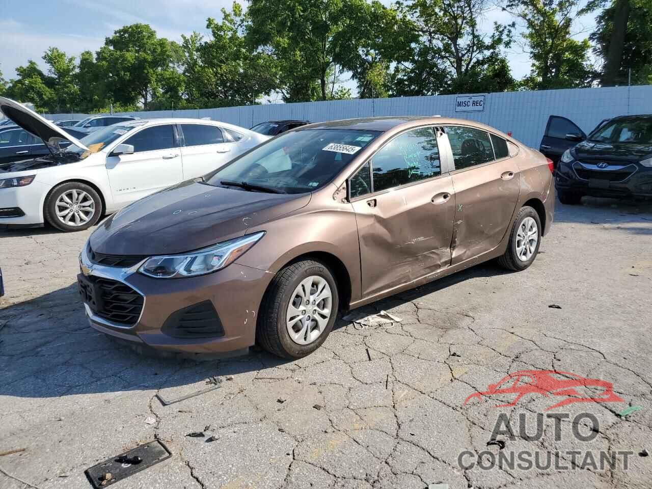 CHEVROLET CRUZE 2019 - 1G1BC5SM7K7137405