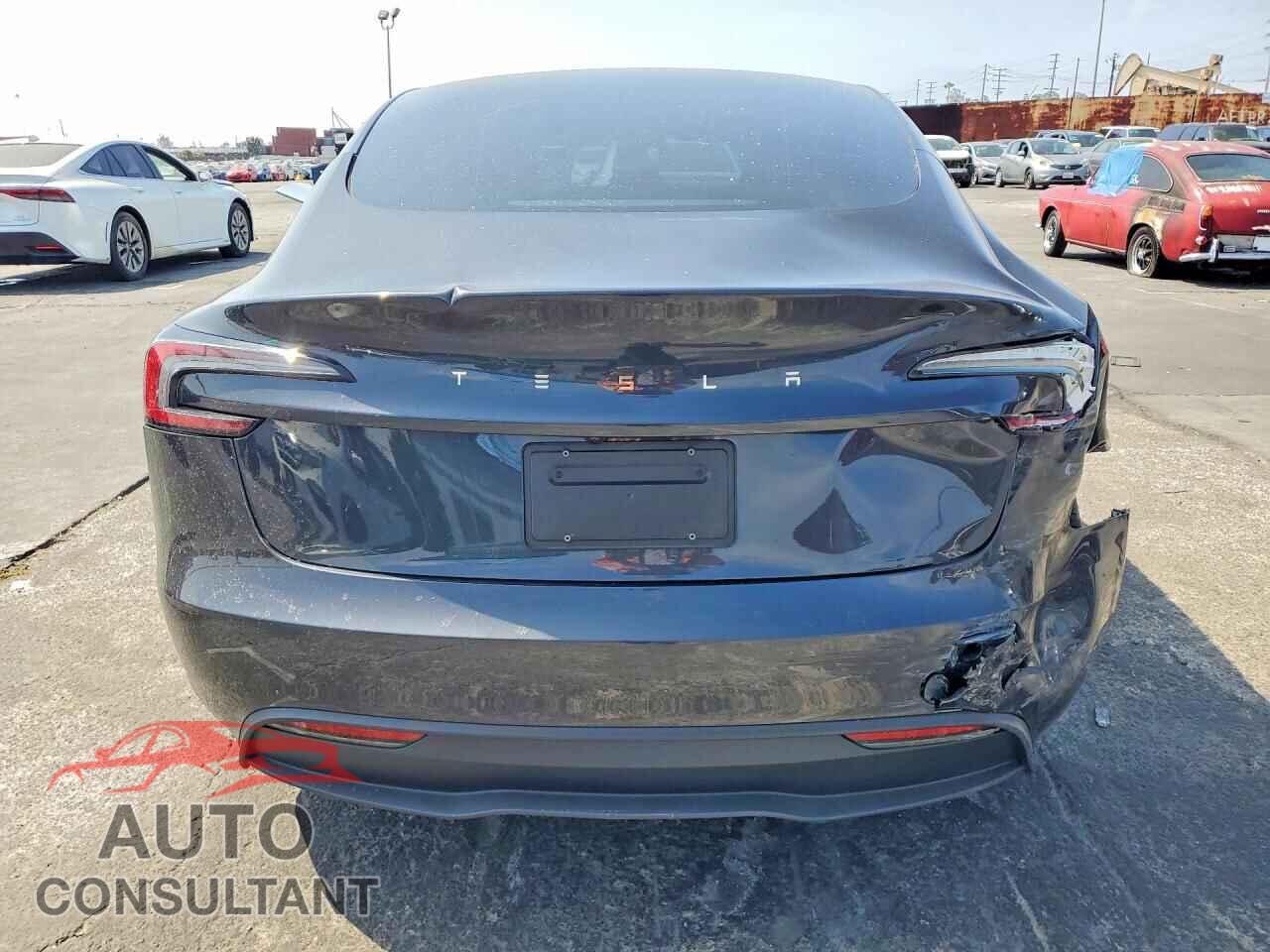 TESLA MODEL 3 2024 - 5YJ3E1EA7RF747390