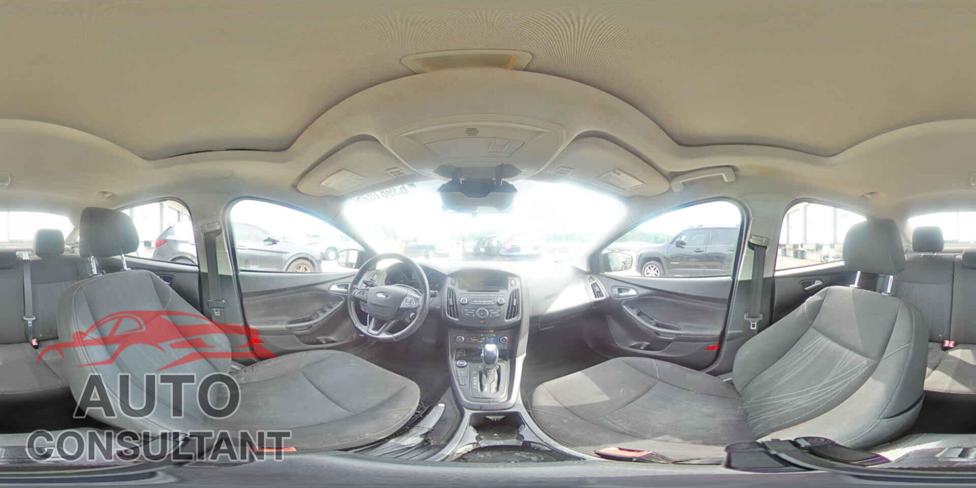 FORD FOCUS 2015 - 1FADP3F23FL279240