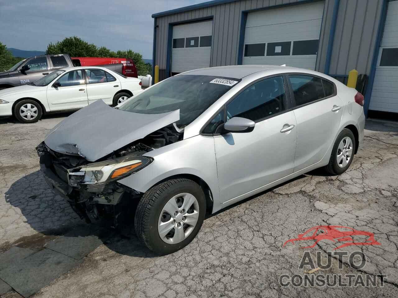 KIA FORTE 2018 - 3KPFL4A72JE194012