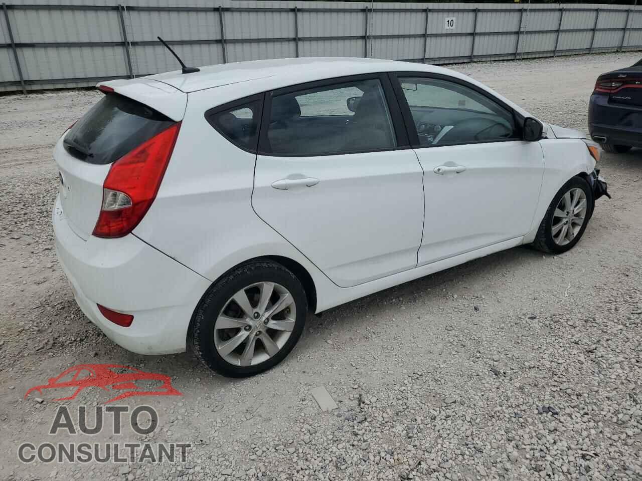 HYUNDAI ACCENT 2014 - KMHCU5AE2EU175211