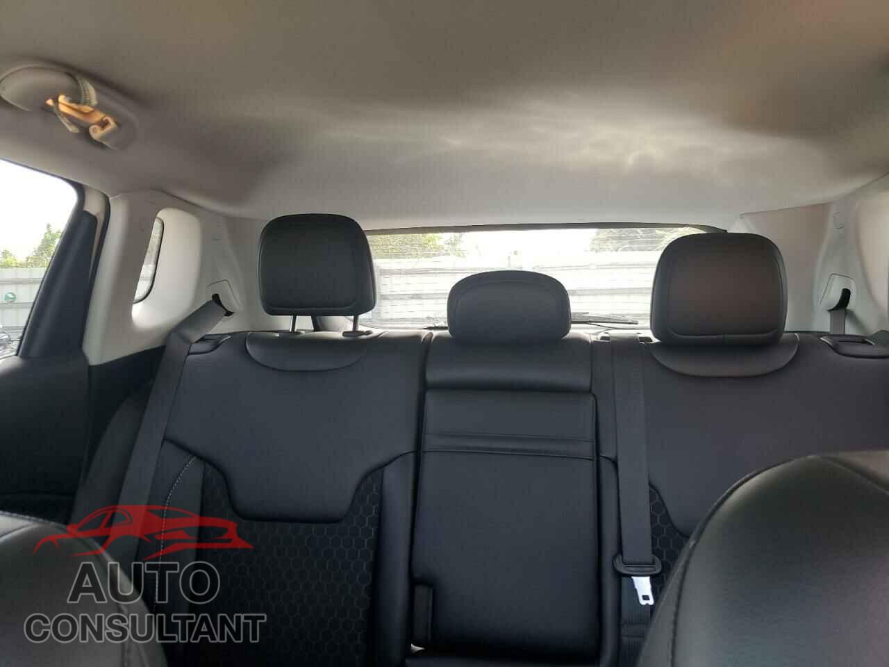 JEEP COMPASS 2019 - 3C4NJDBB8KT768405