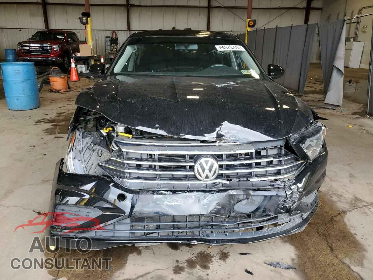 VOLKSWAGEN JETTA 2019 - 3VWN57BUXKM034945