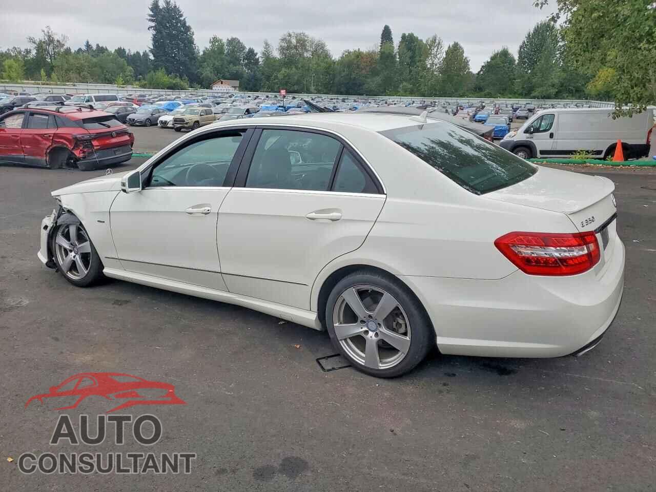 MERCEDES-BENZ E-CLASS 2012 - WDDHF5KB8CA595617