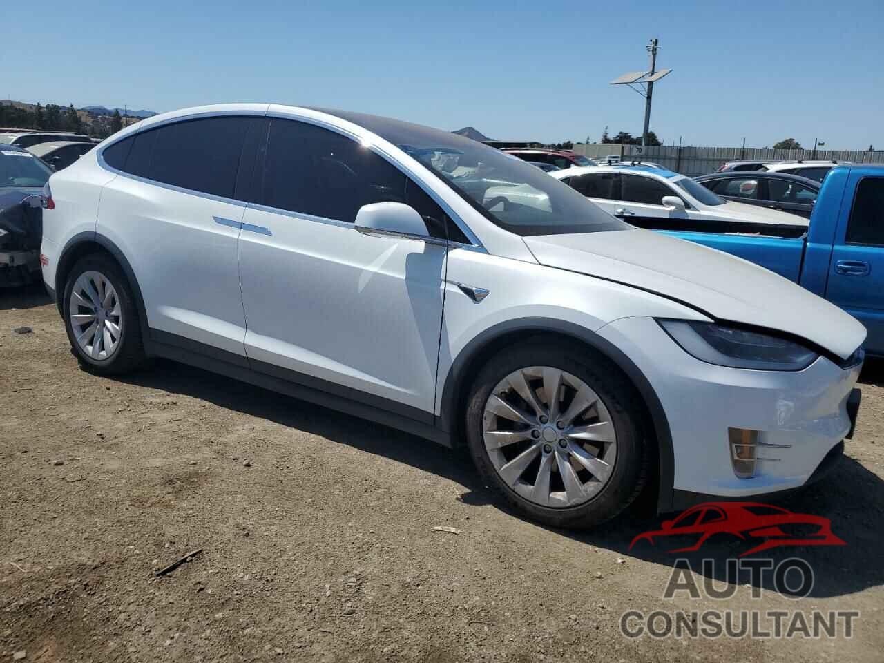 TESLA MODEL X 2018 - 5YJXCBE22JF127279