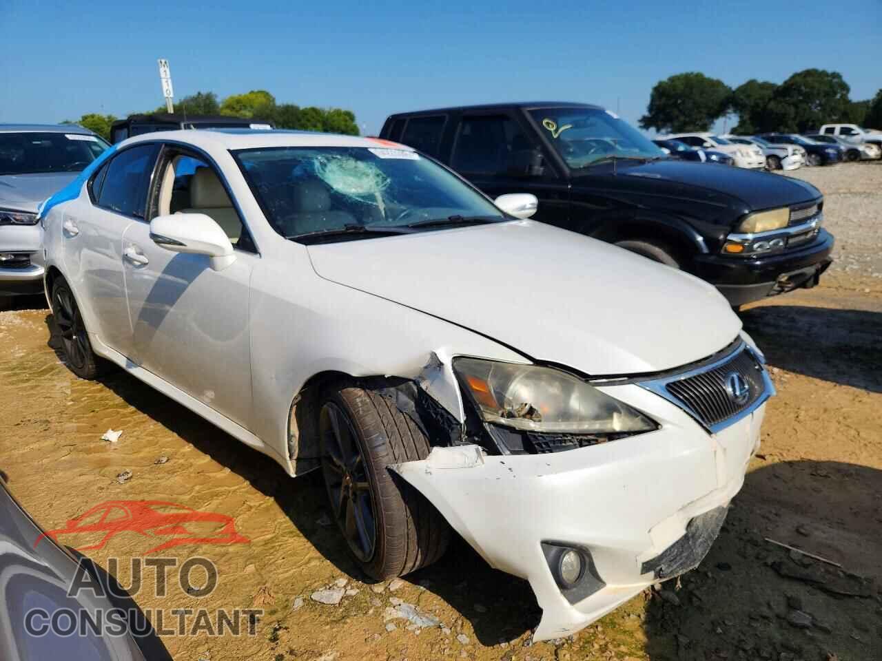 LEXUS IS 2011 - JTHBF5C22B5151072