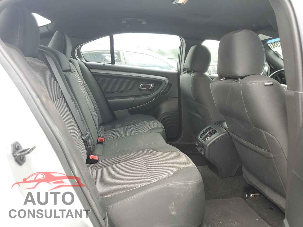 FORD TAURUS 2015 - 1FAHP2E88FG154597