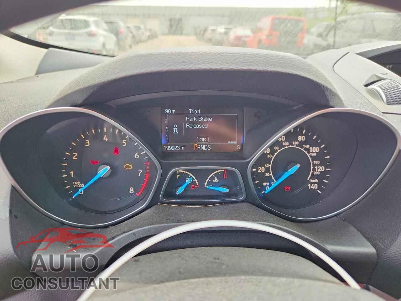 FORD ESCAPE 2017 - 1FMCU9G92HUB07299