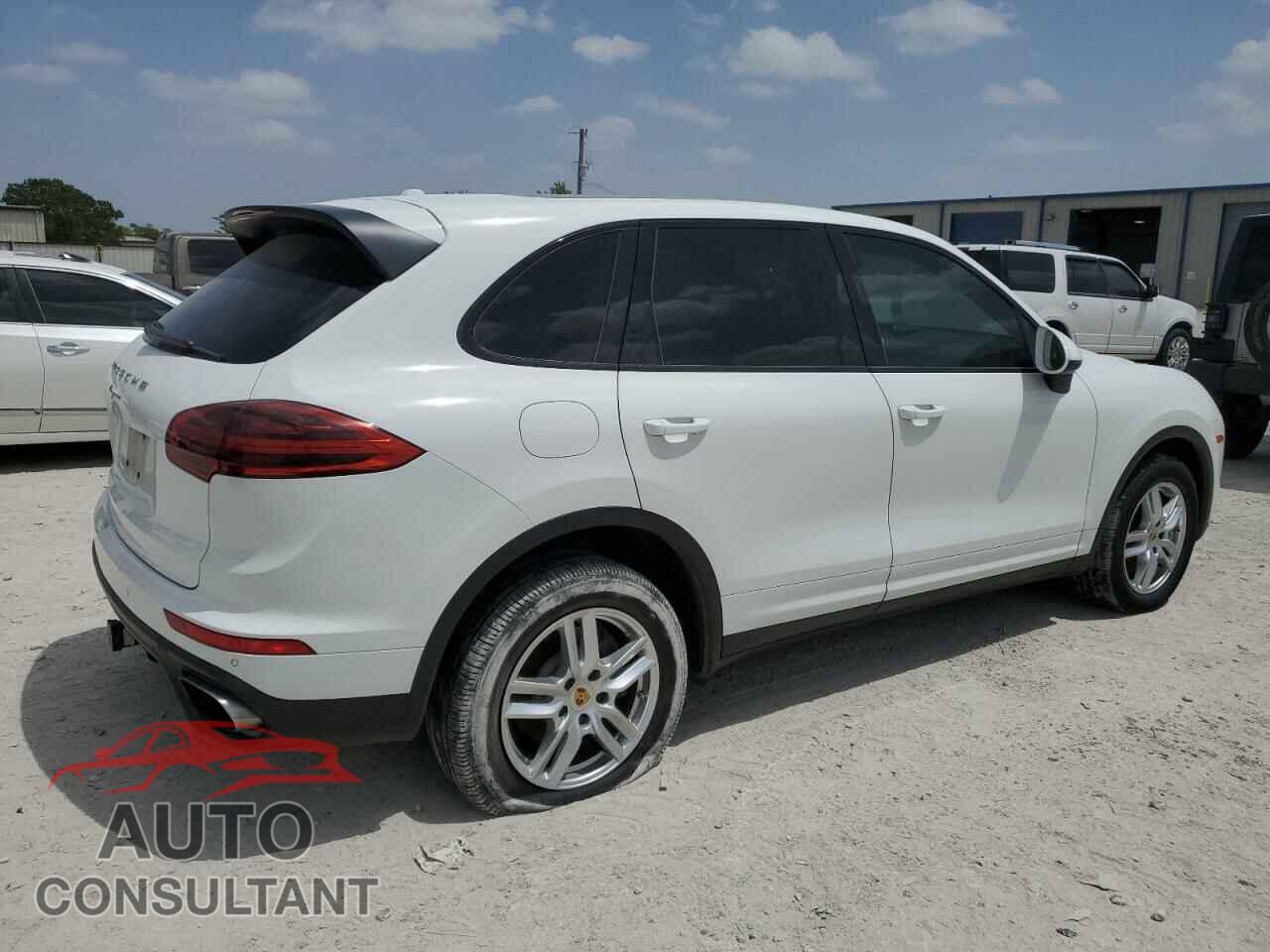 PORSCHE CAYENNE 2016 - WP1AA2A26GLA05286