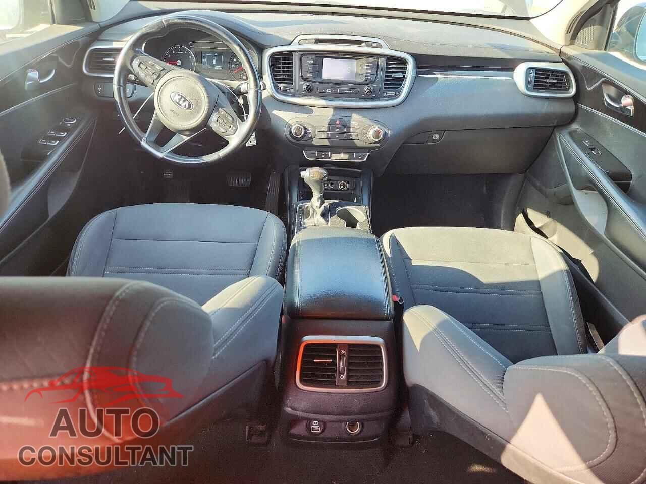 KIA SORENTO 2016 - 5XYPGDA39GG147366