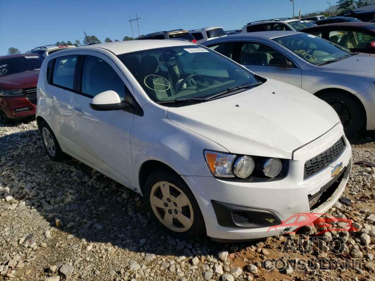 CHEVROLET SONIC 2016 - 1G1JA6SH2G4172789