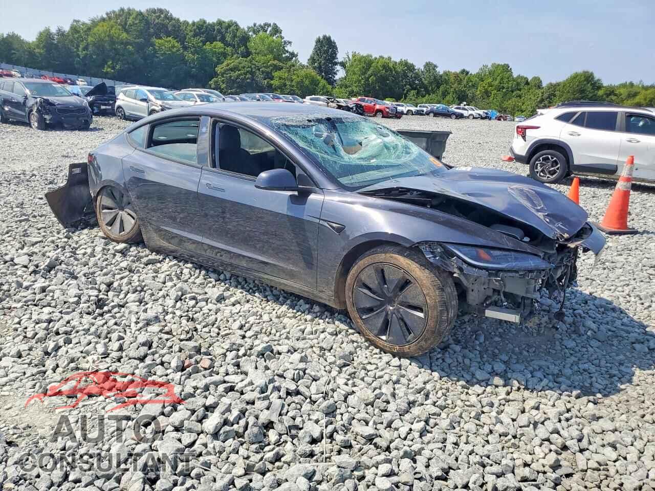 TESLA MODEL 3 2025 - 5YJ3E1EA6SF024278