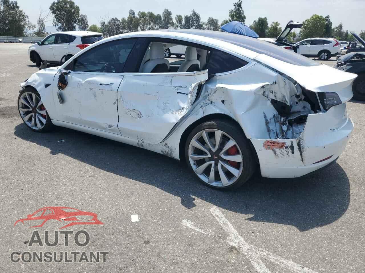 TESLA MODEL 3 2018 - 5YJ3E1EB6JF082270