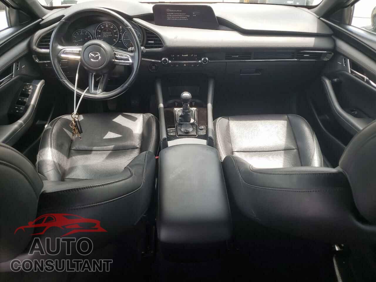 MAZDA 3 2021 - JM1BPAML9M1401934