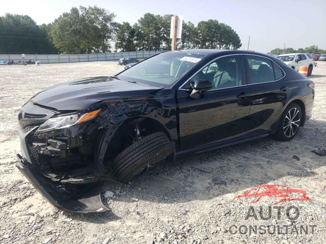 TOYOTA CAMRY 2018 - 4T1B11HK8JU671682
