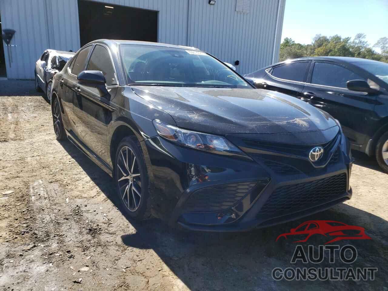 TOYOTA CAMRY 2021 - 4T1G11AK6MU556261