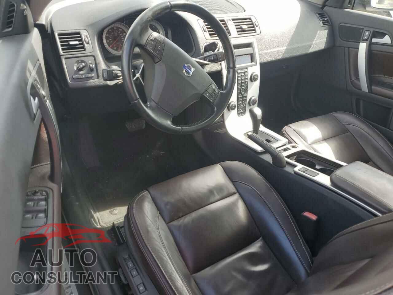 VOLVO C70 2013 - YV1672MC5DJ143753