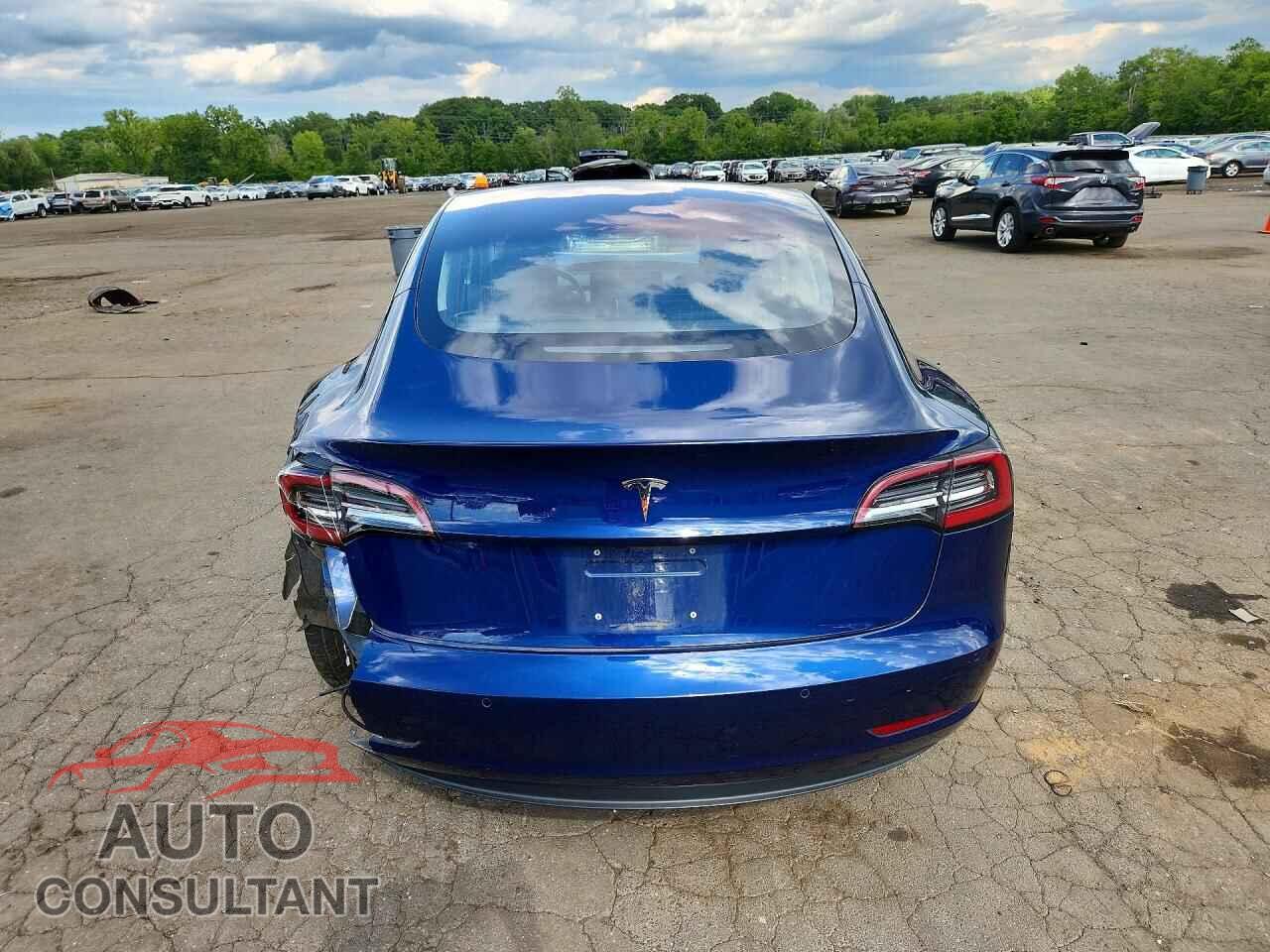 TESLA MODEL 3 2018 - 5YJ3E1EA8JF032168