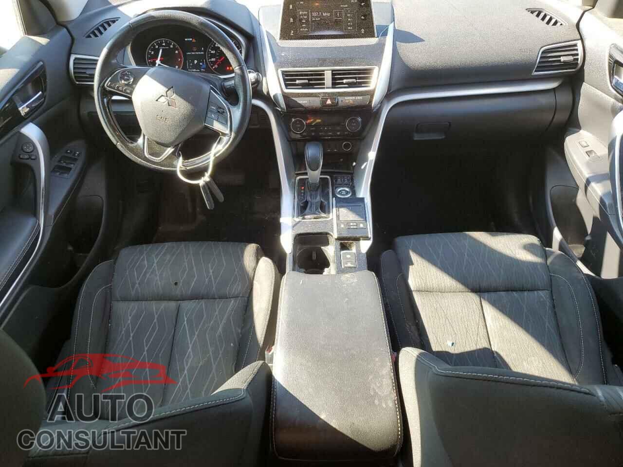 MITSUBISHI ECLIPSE 2018 - JA4AT5AA2JZ049336
