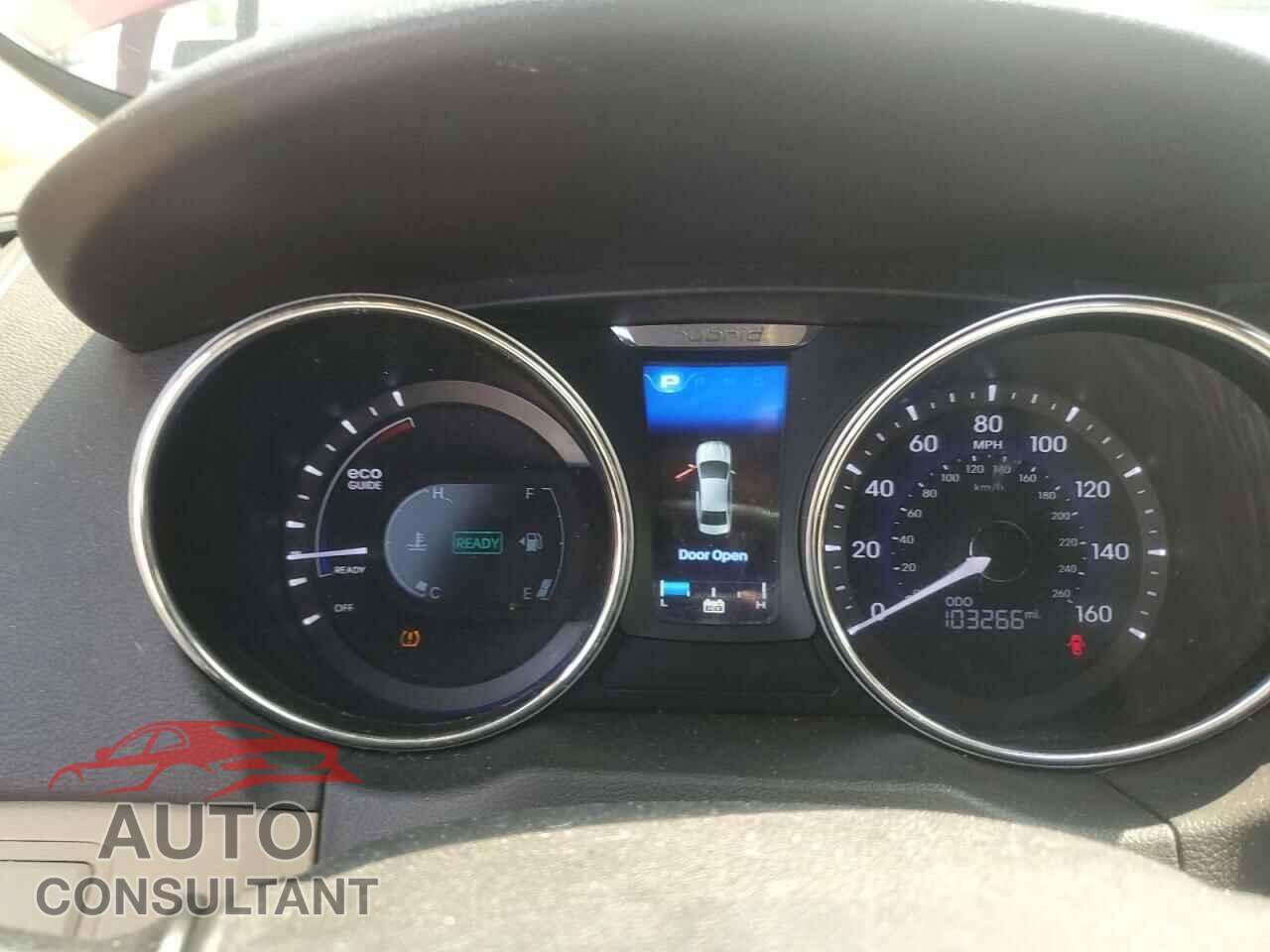HYUNDAI SONATA 2013 - KMHEC4A45DA083796