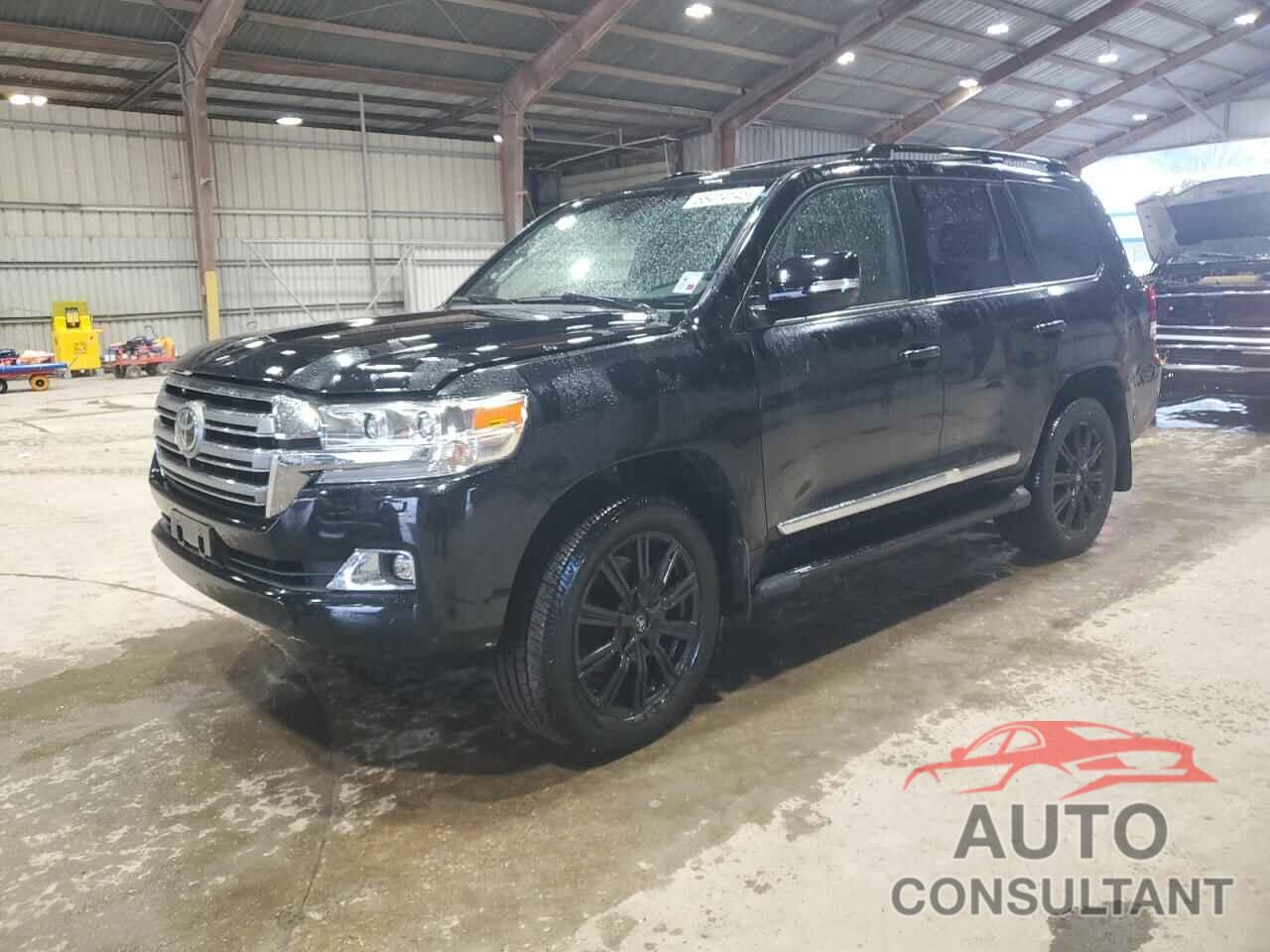 TOYOTA LAND CRUIS 2017 - JTMCY7AJ6H4051920