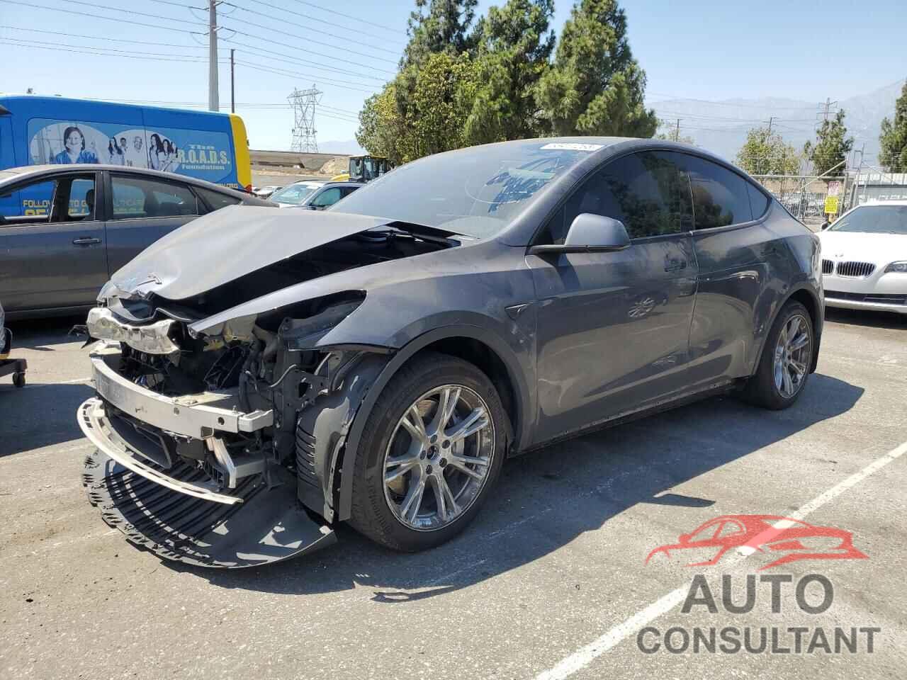 TESLA MODEL Y 2023 - 7SAYGAEEXPF902503