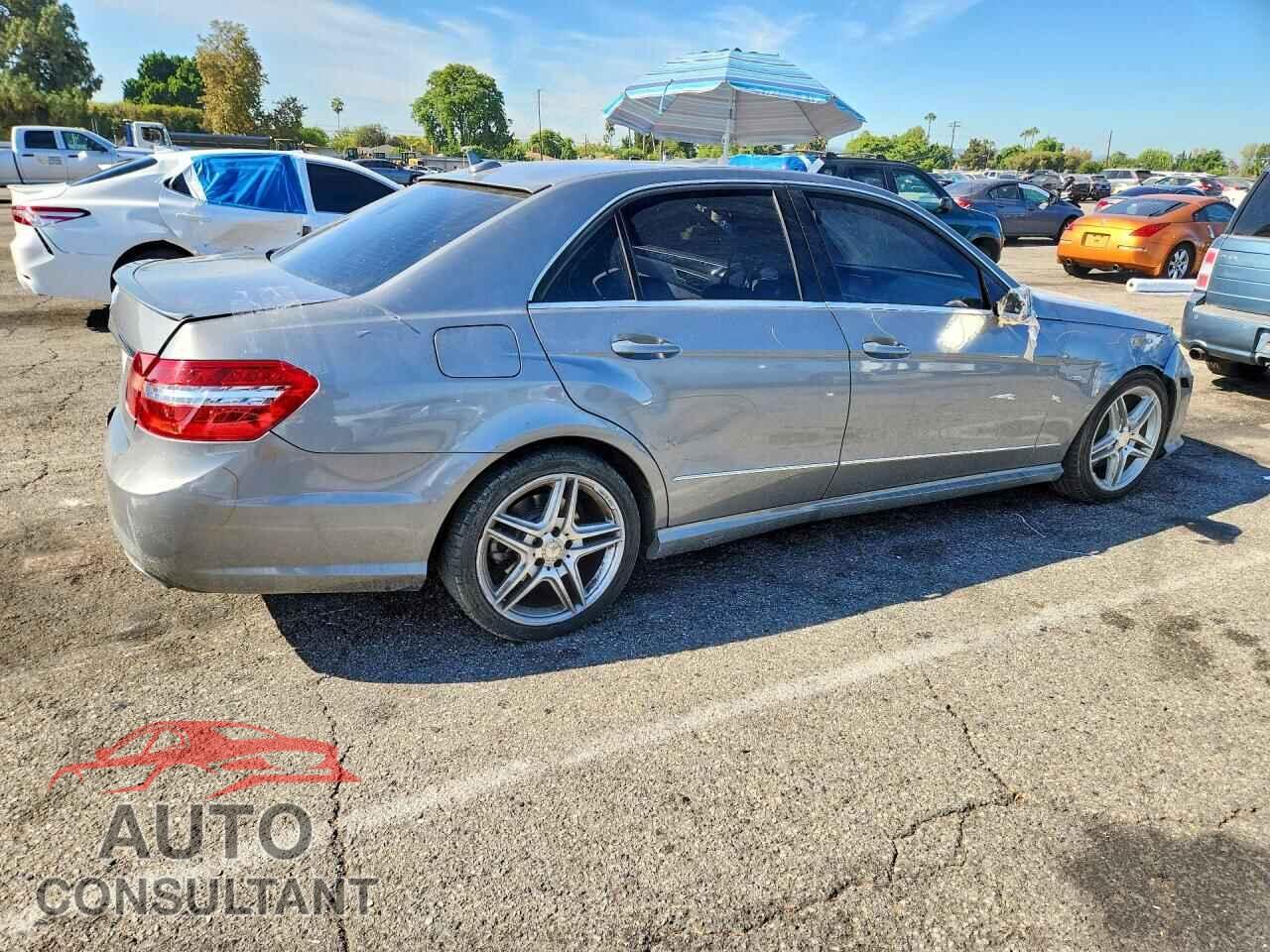 MERCEDES-BENZ E-CLASS 2012 - WDDHF5KB6CA591257