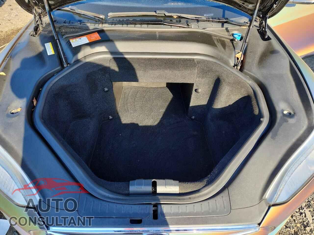 TESLA MODEL S 2014 - 5YJSA1S12EFP35699
