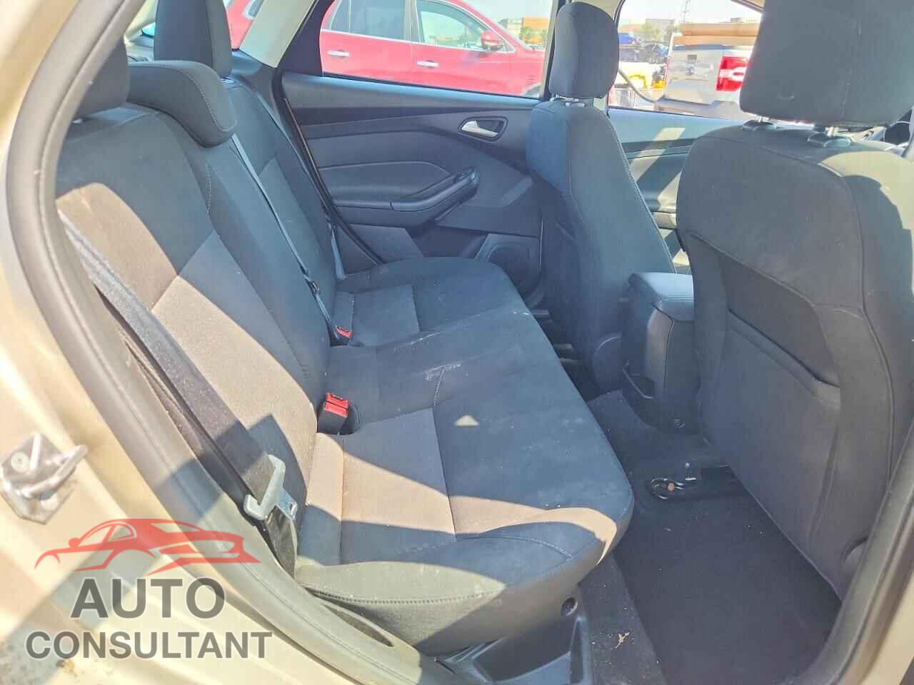 FORD FOCUS 2017 - 1FADP3F2XHL331952