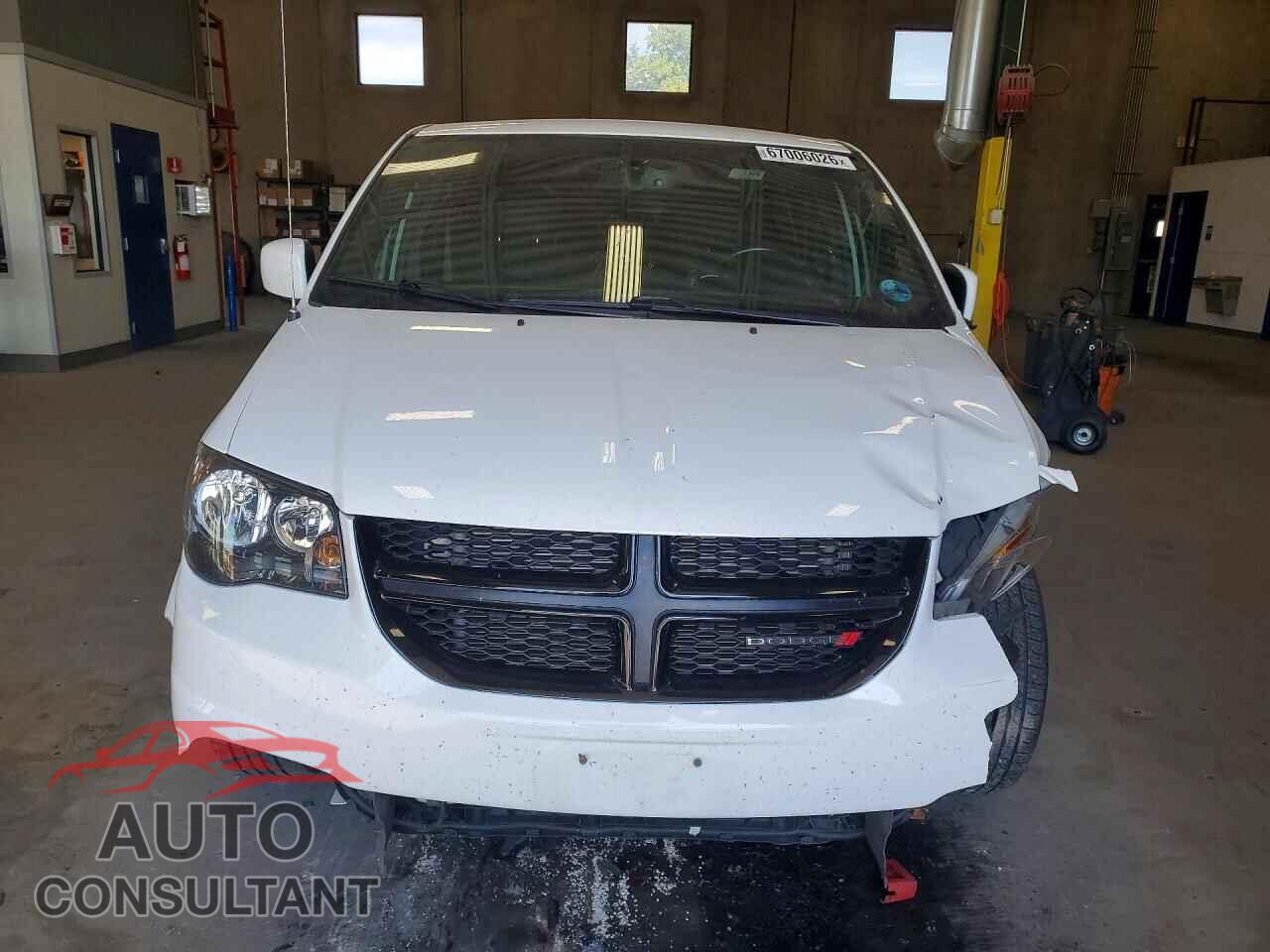 DODGE CARAVAN 2015 - 2C4RDGBG9FR689548