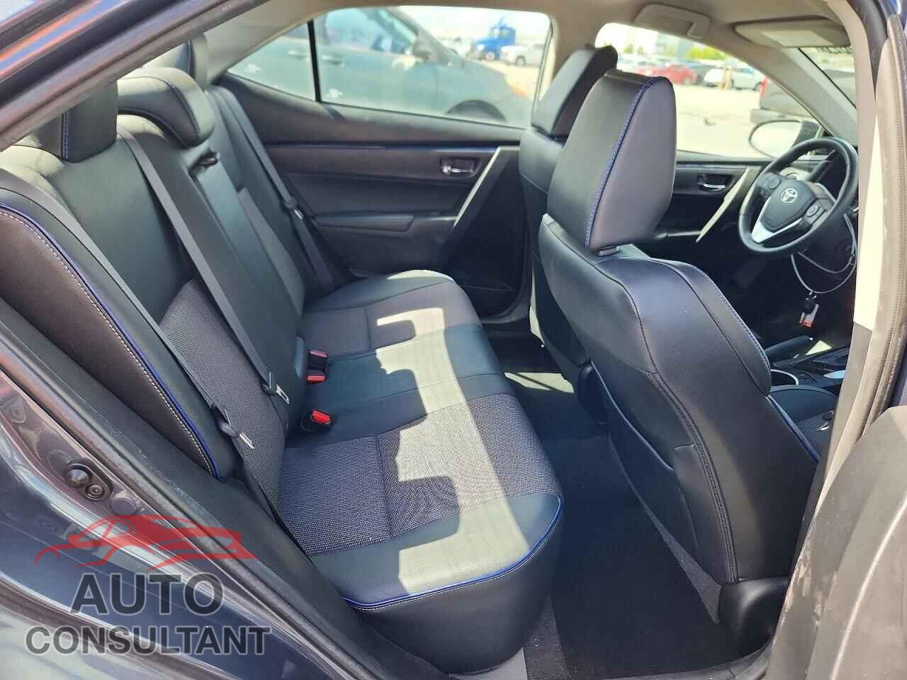 TOYOTA COROLLA 2018 - 5YFBURHE9JP820828
