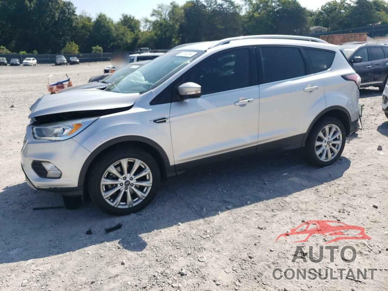 FORD ESCAPE 2017 - 1FMCU9J91HUF09565