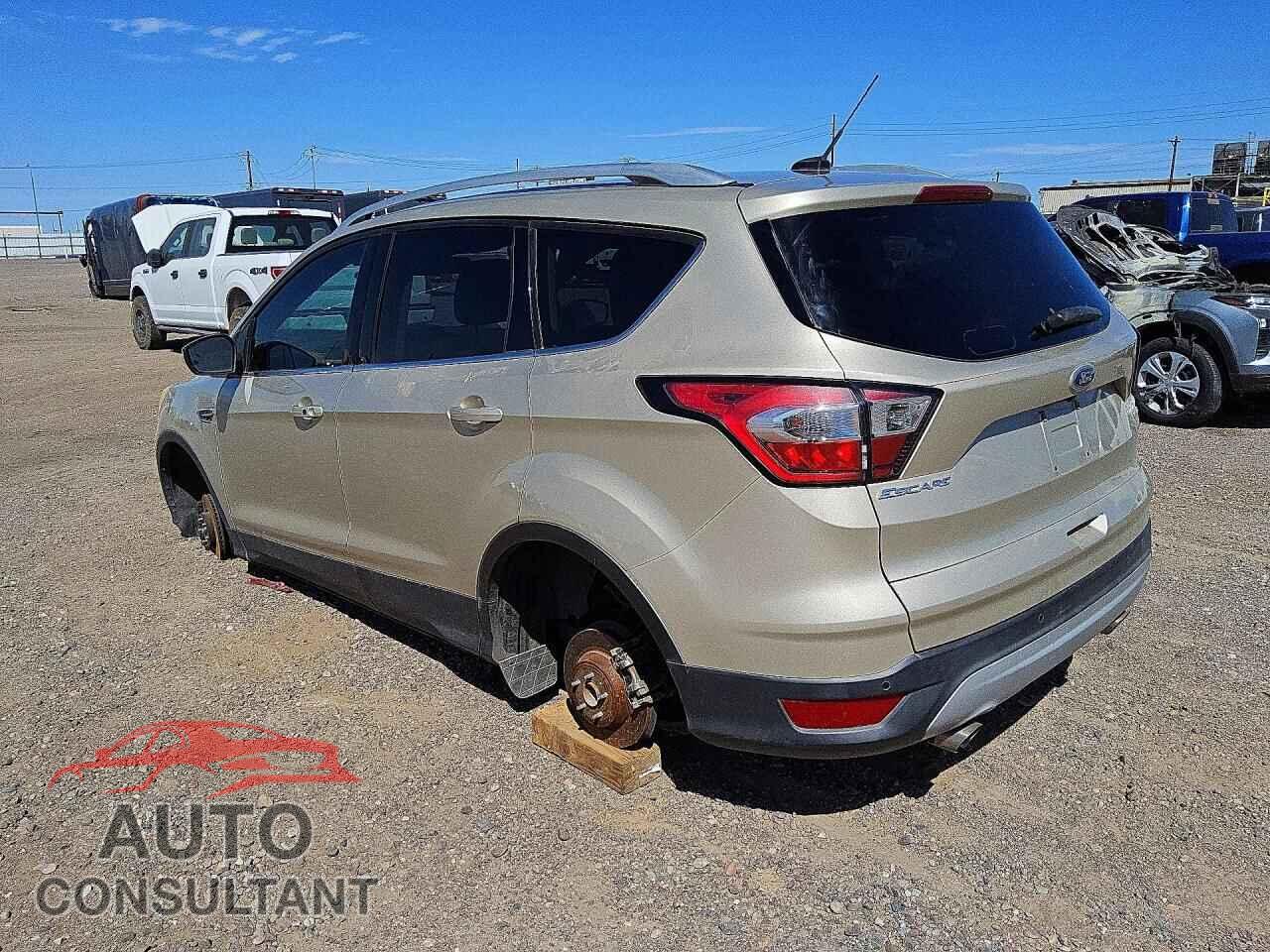 FORD ESCAPE 2017 - 1FMCU0J95HUE97352