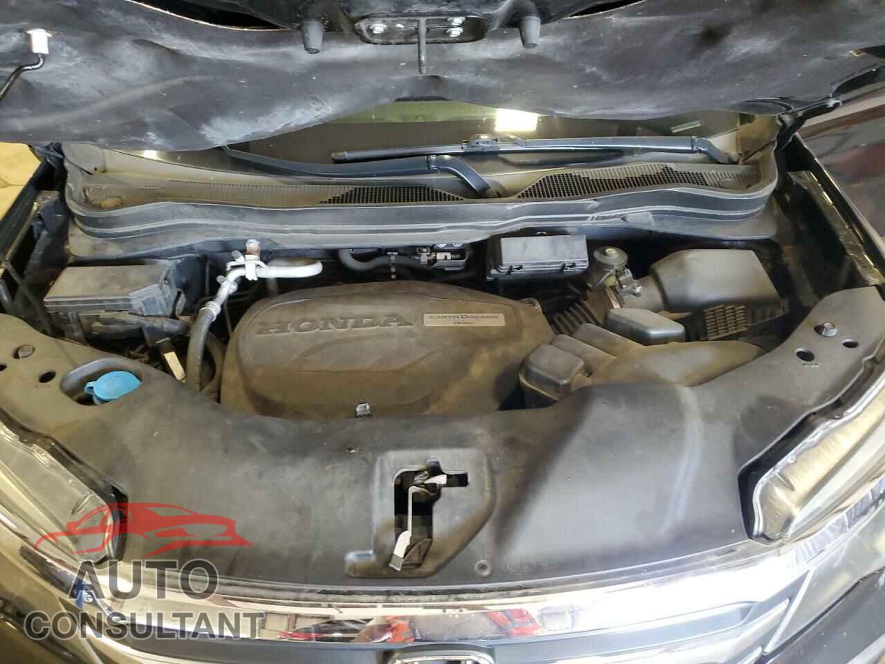 HONDA PILOT 2017 - 5FNYF6H75HB041212