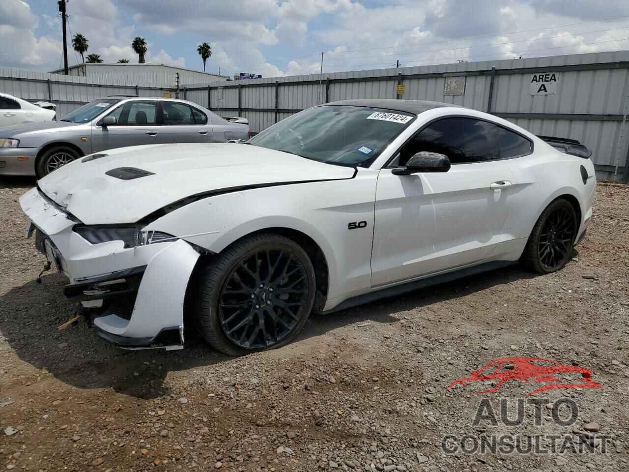 FORD MUSTANG 2018 - 1FA6P8CF3J5162882