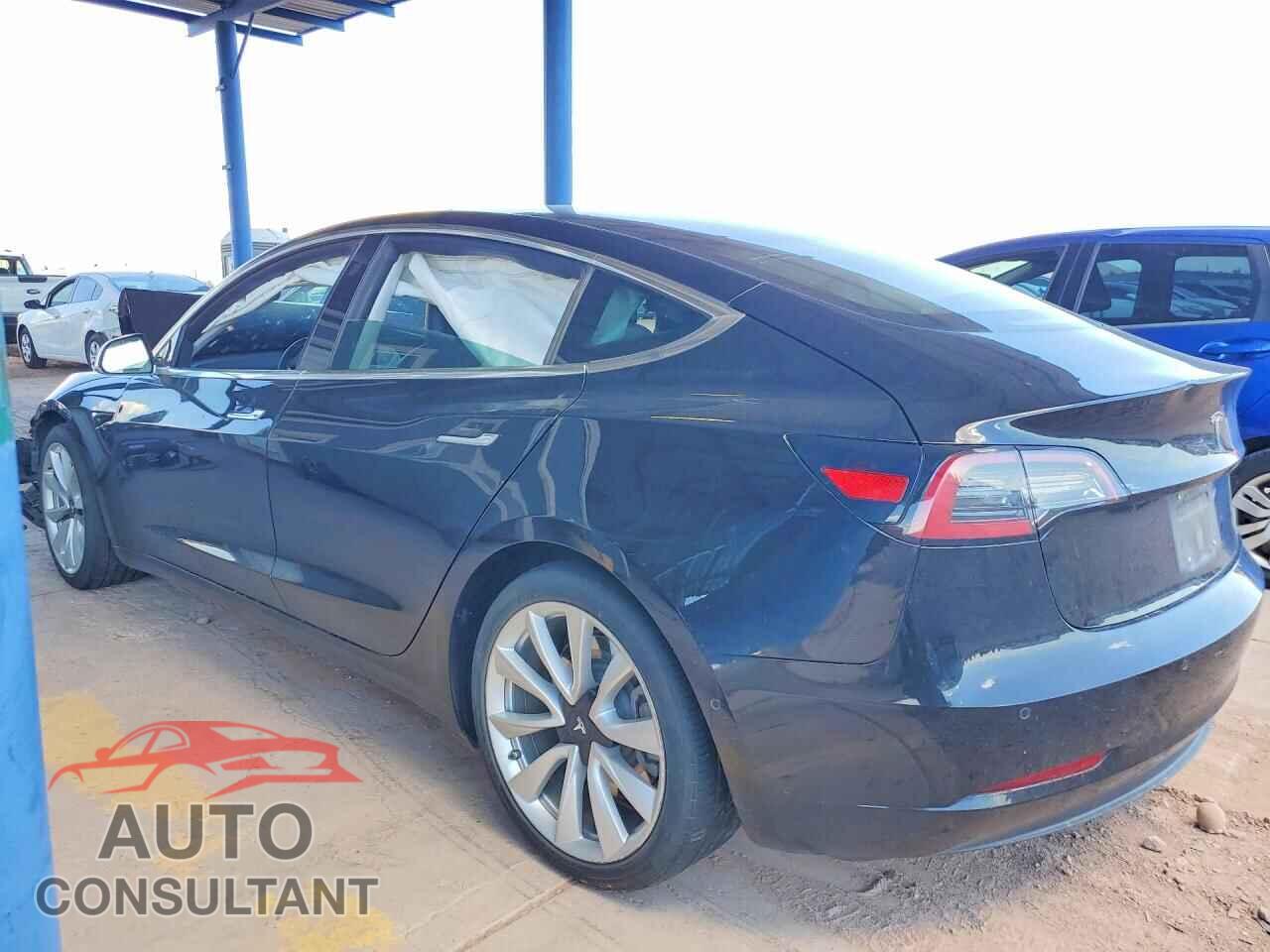 TESLA MODEL 3 2018 - 5YJ3E1EA8JF052680