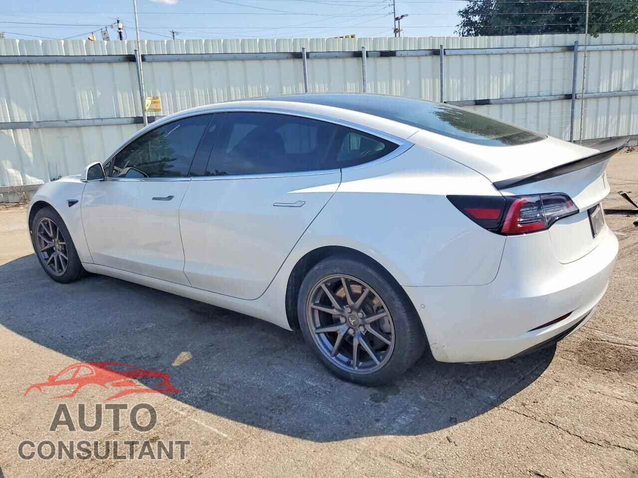 TESLA MODEL 3 2020 - 5YJ3E1EB8LF637755