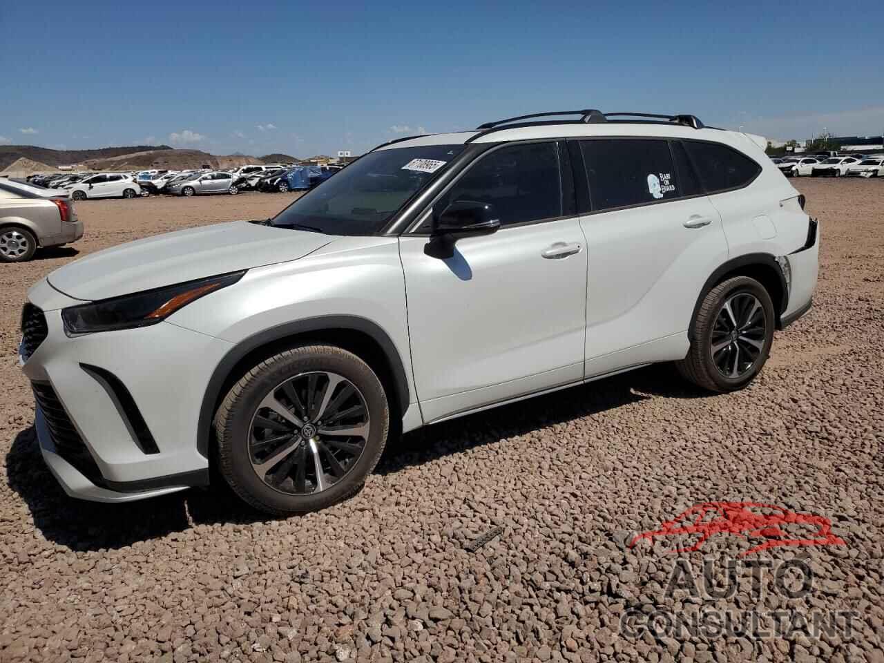 TOYOTA HIGHLANDER 2022 - 5TDJZRAH2NS095247