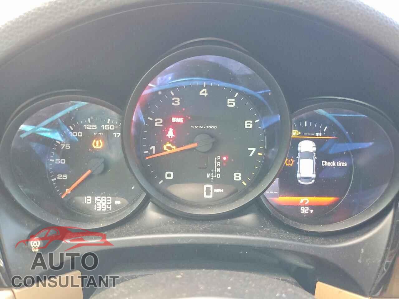 PORSCHE MACAN 2018 - WP1AA2A53JLB08277