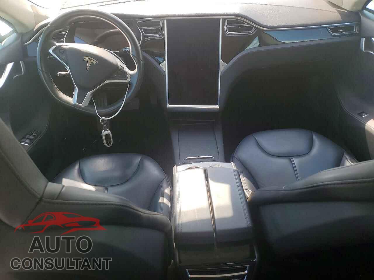 TESLA MODEL S 2014 - 5YJSA1H13EFP53152
