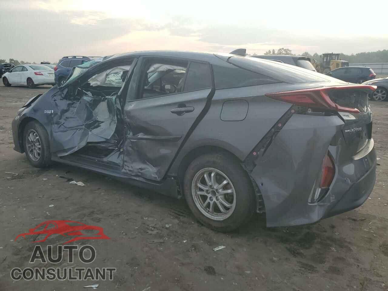 TOYOTA PRIUS 2017 - JTDKARFP7H3004846