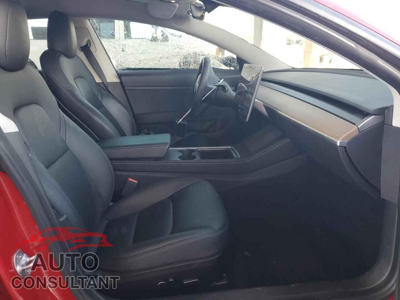 TESLA MODEL 3 2021 - 5YJ3E1EA1MF921236