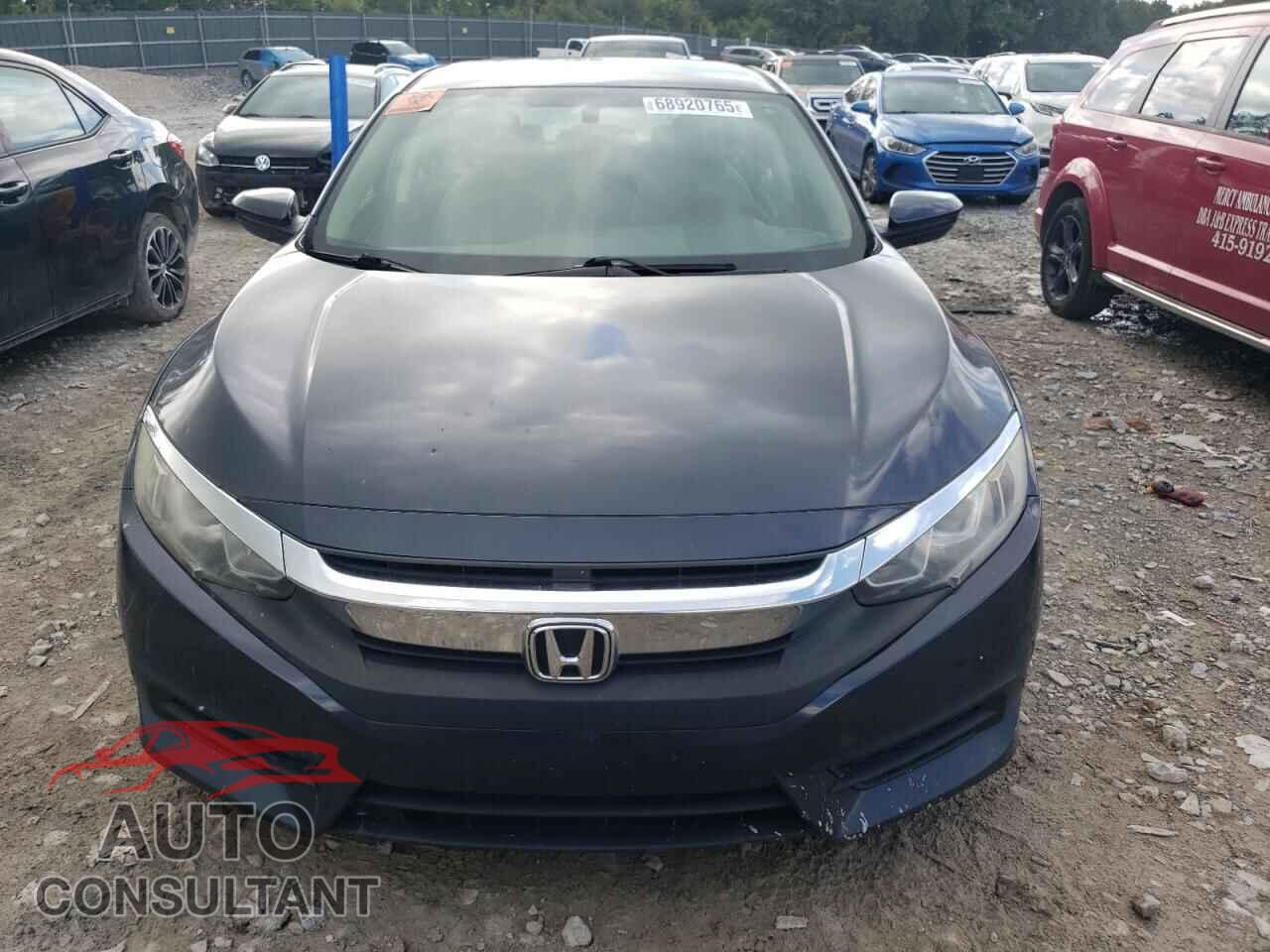 HONDA CIVIC 2017 - 19XFC2F58HE005191