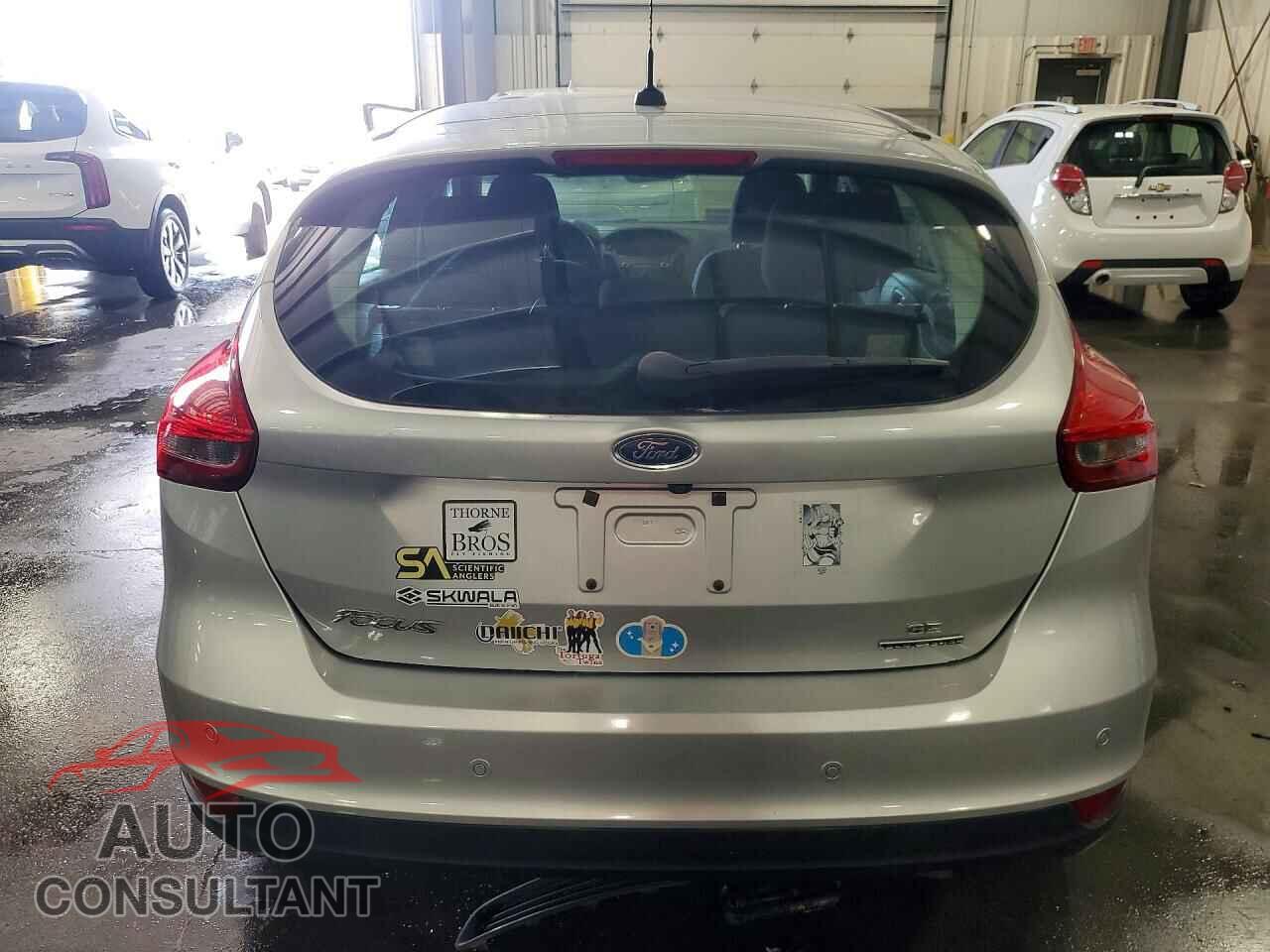 FORD FOCUS 2016 - 1FADP3K27GL391756