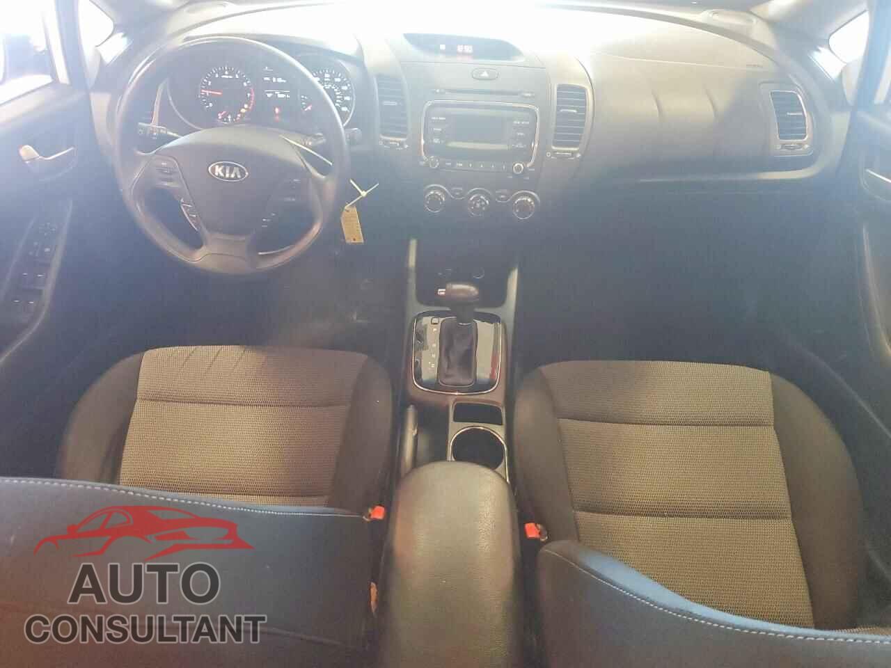 KIA FORTE 2017 - 3KPFK4A74HE049468